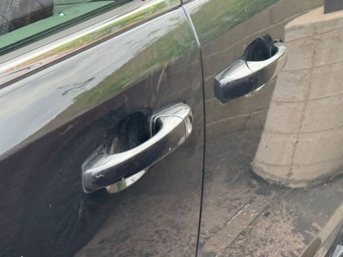 Used 2019 Dodge Grand Caravan SXT image 10