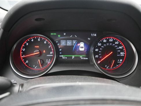 Used 2021 Toyota Camry XSE FWD image 3