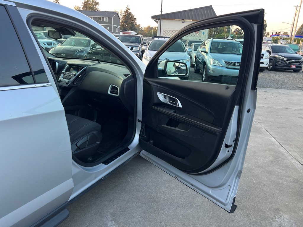 Used 2013 Chevrolet Equinox LT AWD/4WD image 17