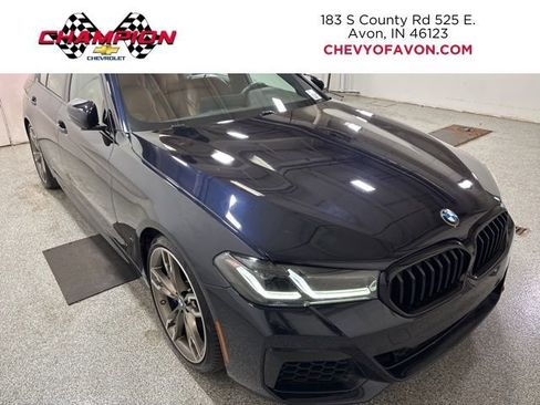 Used 2022 BMW M550i xDrive M550i xDrive w/ Shadowloine Package image 5