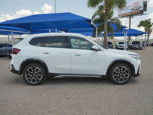 Used 2023 BMW X1 xDrive28i w/ Convenience Package AWD/4WD image 4