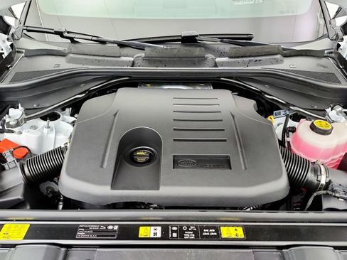New 2026 Land Rover Range Rover Long Wheelbase SE AWD/4WD image 32