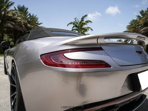 Used 2014 Aston Martin Vanquish Volante RWD image 78