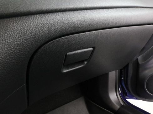 Used 2018 Nissan Rogue S AWD/4WD image 47