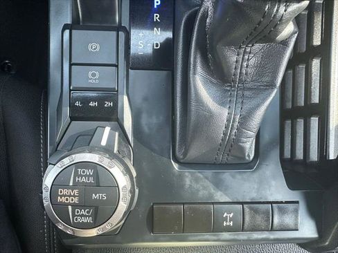 Certified 2024 Toyota Tacoma TRD Off-Road image 19