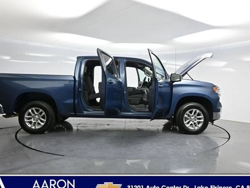 Used 2024 Chevrolet Silverado 1500 LT AWD/4WD image 3