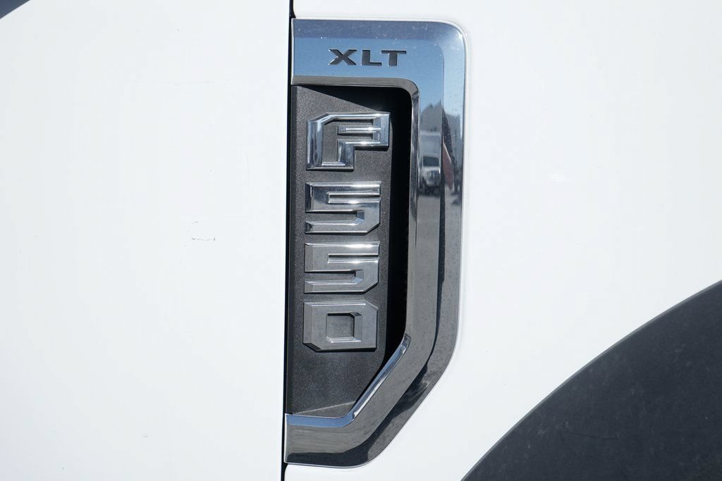 Used 2017 Ford F550 2WD Regular Cab Super Duty image 47