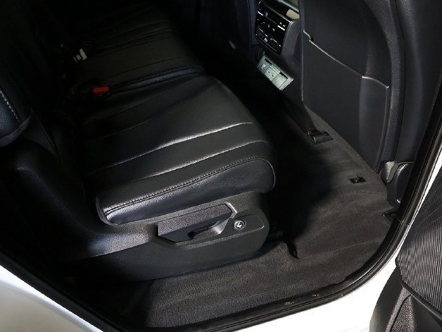 Certified 2024 Acura MDX SH-AWD image 32