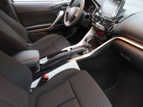 New 2025 Mitsubishi Eclipse Cross LE image 23