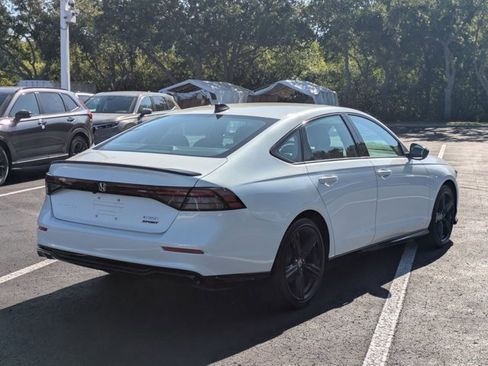 Used 2024 Honda Accord Sport image 5