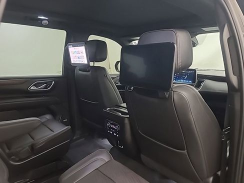 Used 2023 Chevrolet Tahoe High Country w/ Advanced Technology Package AWD/4WD image 16