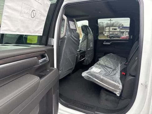New 2026 GMC Sierra 2500 SLT w/ SLT Premium Package image 12