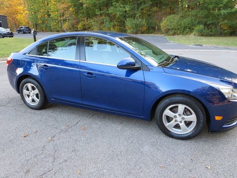 Used 2012 Chevrolet Cruze LT FWD image 11