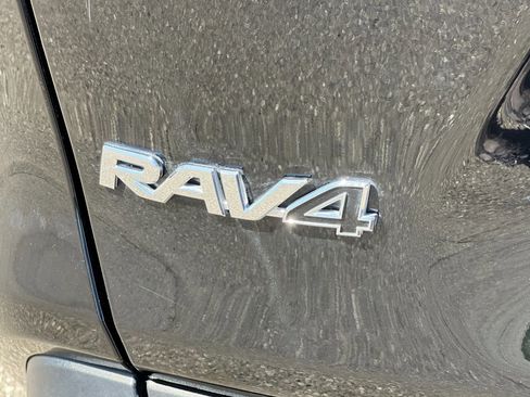 Used 2024 Toyota RAV4 LE FWD image 12