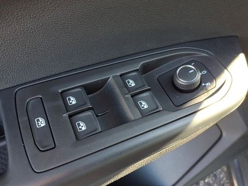 New 2026 Volkswagen Taos S image 11