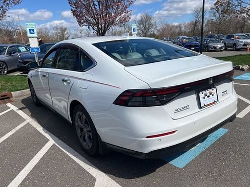 Used 2024 Honda Accord EX-L image 4