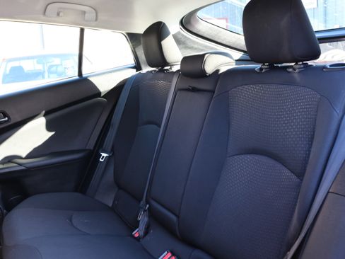 Used 2022 Toyota Prius LE image 16