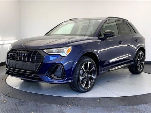 Used 2025 Audi Q3 2.0T Premium Plus w/ Premium Plus Package AWD/4WD image 2