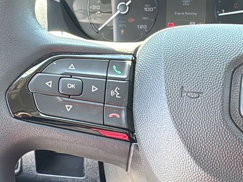 Used 2025 RAM ProMaster 2500 w/ Convenience Group image 18