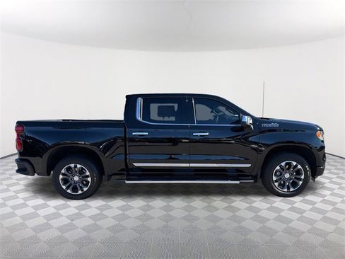 Certified 2025 Chevrolet Silverado 1500 High Country w/ Technology Package image 4