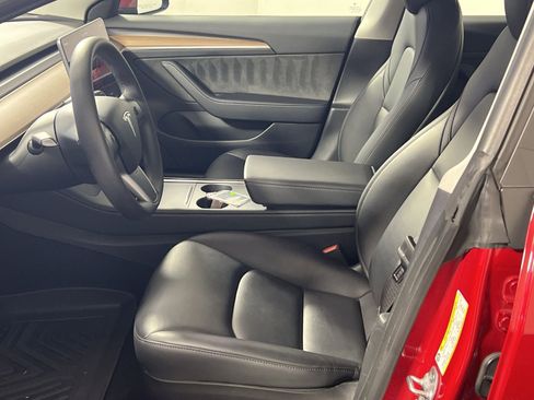 Used 2023 Tesla Model 3 Standard Range image 13