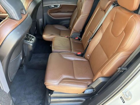 Used 2023 Volvo XC90 B6 Ultimate AWD/4WD image 14