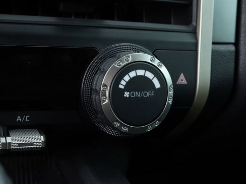 Used 2025 Toyota Tacoma SR5 image 10