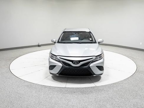 Used 2018 Toyota Camry SE FWD image 24