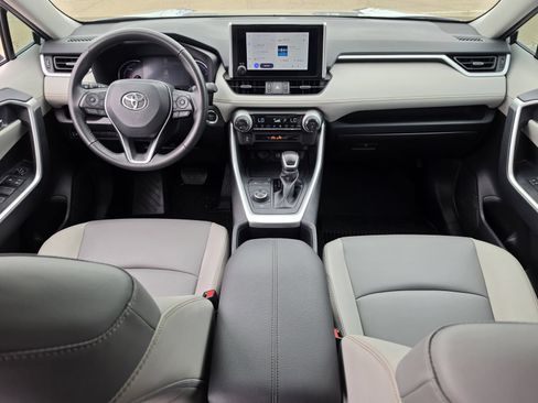 Used 2024 Toyota RAV4 XLE Premium AWD/4WD image 8