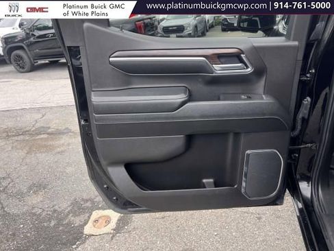 Used 2024 GMC Sierra 1500 SLT image 11