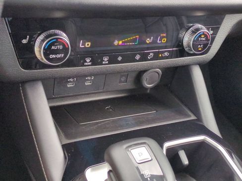 Used 2025 Mitsubishi Outlander SE FWD image 18