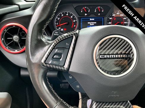 Used 2022 Chevrolet Camaro LT RWD image 10