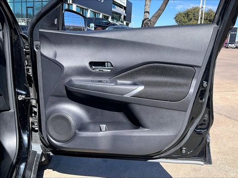 Used 2024 Nissan Kicks SV image 21