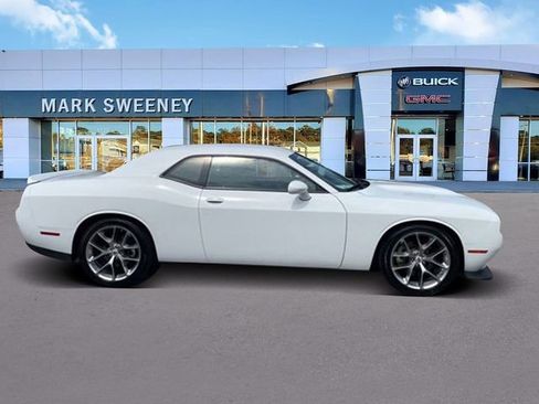Used 2022 Dodge Challenger GT image 5