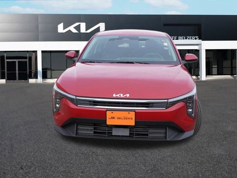 New 2025 Kia K4 LXS image 8