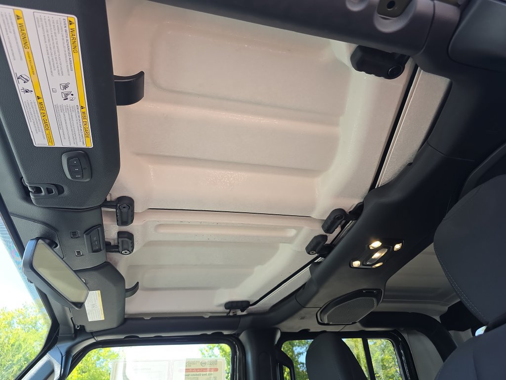 Used 2022 Jeep Gladiator Sport AWD/4WD image 22
