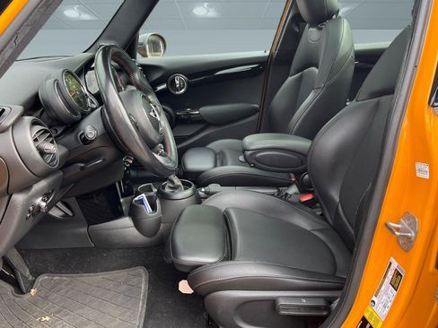 Used 2018 MINI Cooper S FWD image 3
