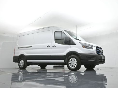 New 2026 Ford E-Transit 148 Medium Roof w/ Load Area Protection Package image 3