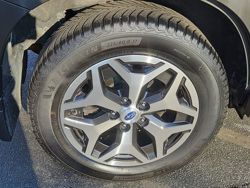 Certified 2023 Subaru Forester Premium image 28