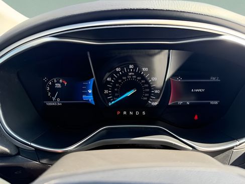 Used 2016 Ford Fusion SE FWD image 15