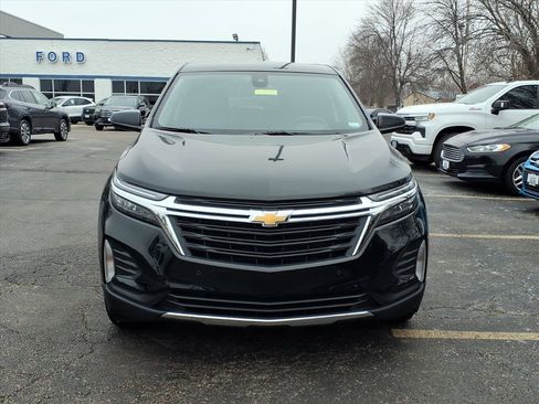 Used 2023 Chevrolet Equinox LT image 36