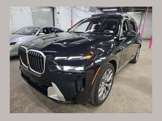 Used 2024 BMW X7 xDrive40i AWD/4WD video 1