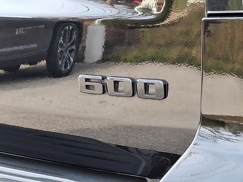 Certified 2024 Cadillac Escalade Sport w/ LPO, ONYX Package image 38