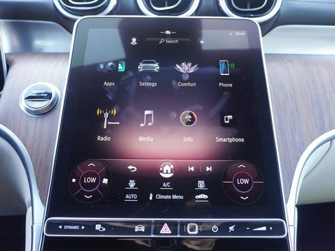 Used 2024 Mercedes-Benz GLC 300 image 16