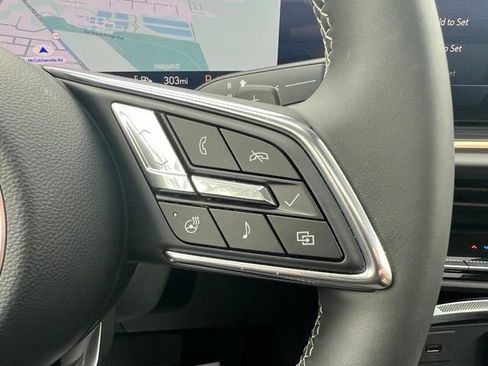 Used 2025 Buick Envision Avenir AWD/4WD image 15