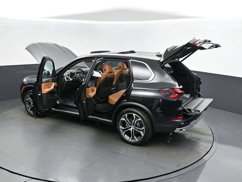 Used 2026 BMW X5 sDrive40i w/ Parking Assistance Package RWD image 2