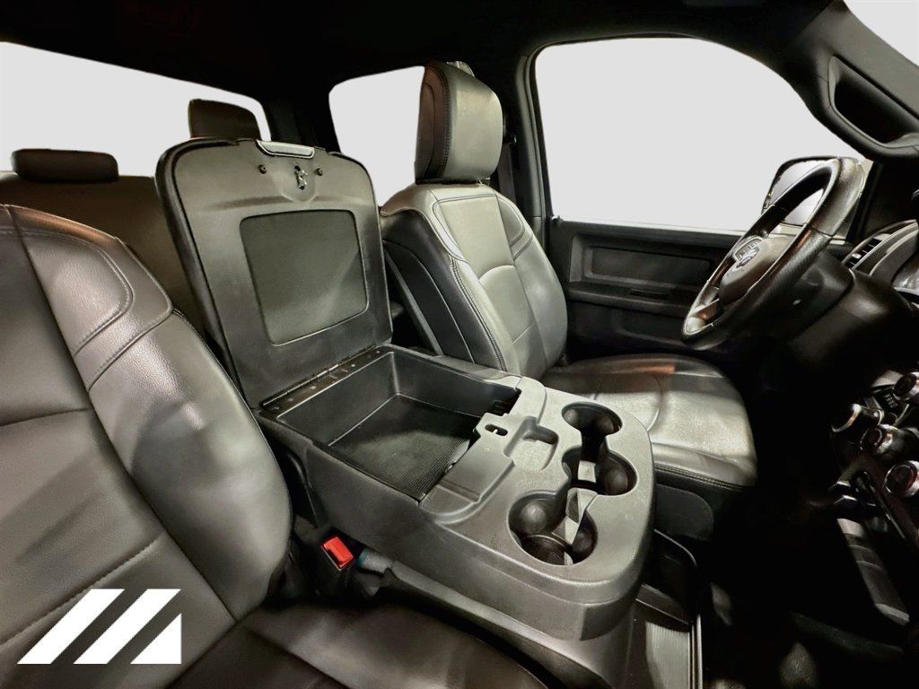 Used 2022 RAM 2500 Tradesman w/ Chrome Appearance Group AWD/4WD image 30