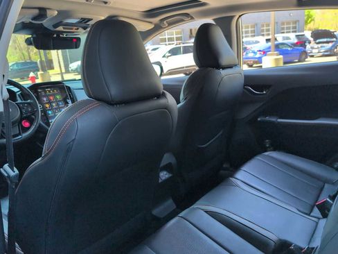 Used 2024 Subaru Crosstrek 2.5i Limited w/ Popular Package #4A image 17