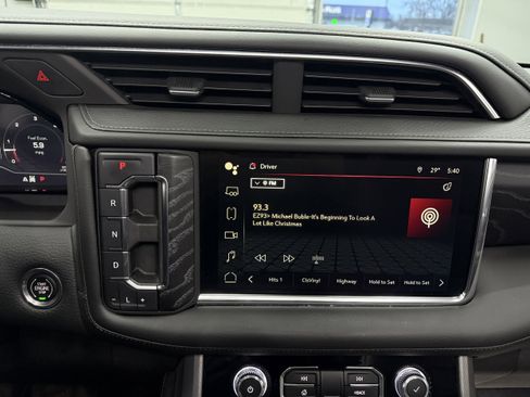 Used 2023 GMC Yukon Denali image 20