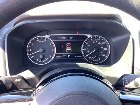 Used 2023 Nissan Rogue SV image 14